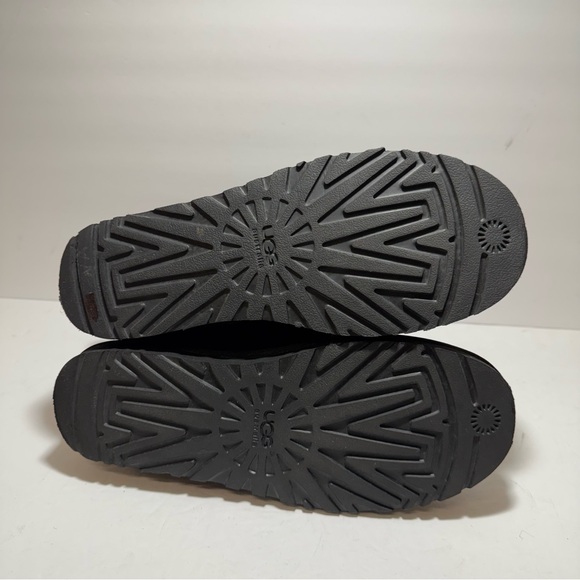 UGG Bailey Bow II Sheepskin Black Suede Winter Boots Women’s Size 10 - Picture 10 of 16